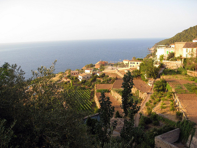 Beach and mountain routes in Majorca from Palma to Cap de Formentor